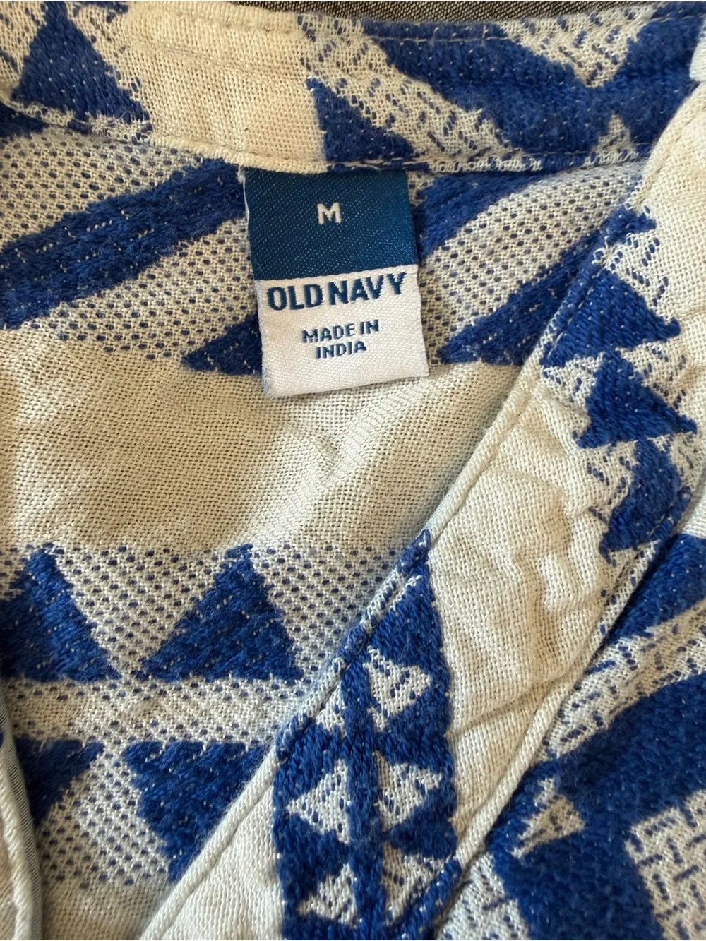 Old Navy Blue and White Geometric Tribal-Patterned Babydoll Cotton Blouse M